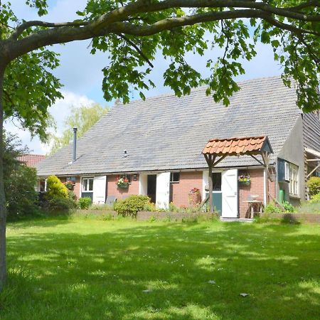 Cozy Holiday Home In Bergen Op Zoom With Garden Exterior photo